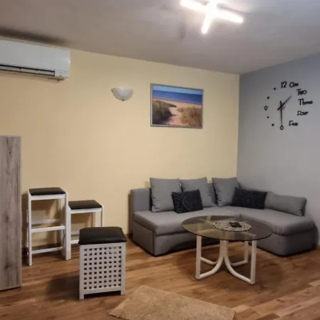 Apartmaji Medved, Brezplacno Parkiranje Ljubljana Exterior photo